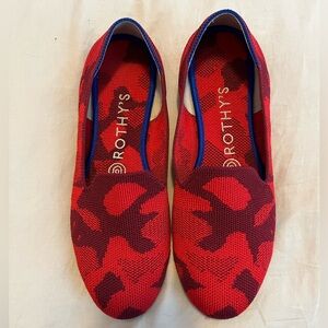 Red Camo Women’s Rothy’s Loafers